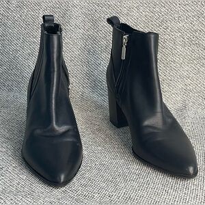 Blondo Black Ankle Booties with Pointed Toe and Side Zipper